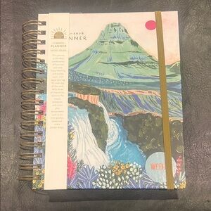 NWT Colorful Mountain Landscape 25-26 Planner